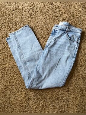 Women’s Abercrombie & Fitch 90’s Slim Straight Jeans Size 33/16